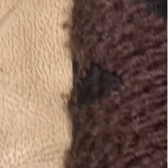 Louis Vuitton LOGOMANIA SCARF - Picture 6 of 7